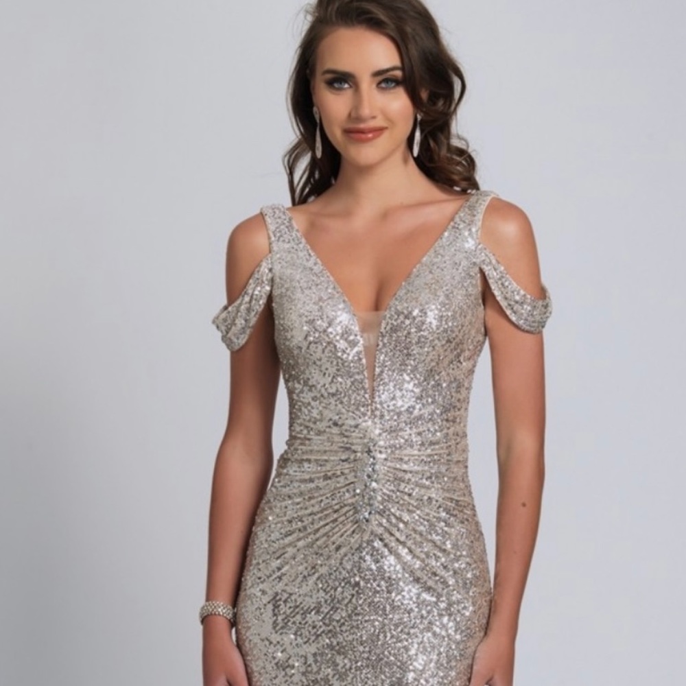 Sparkly Sequin Gown In Silver - Size 3/4 - image 3